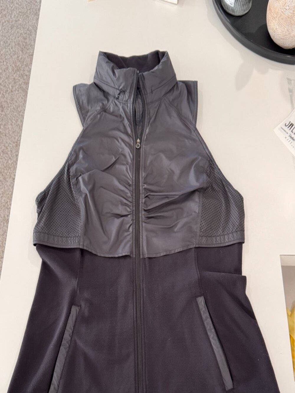 Lululemon black technical zip vest - Size 10